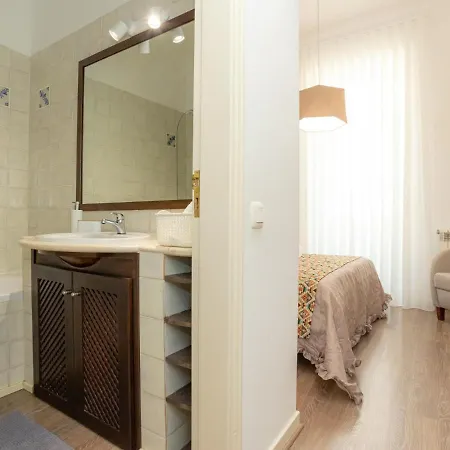 Liberdade 53 By Rent4all